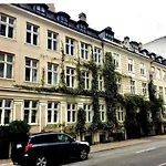 Balkon Med Udsigt Midt I Kobenhavn