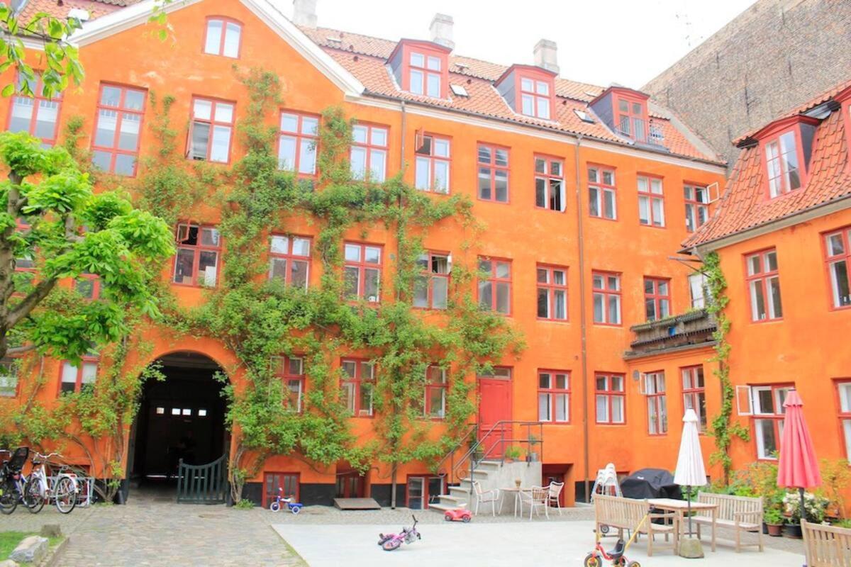 Balkon Med Udsigt Midt I Apartment Copenhagen
